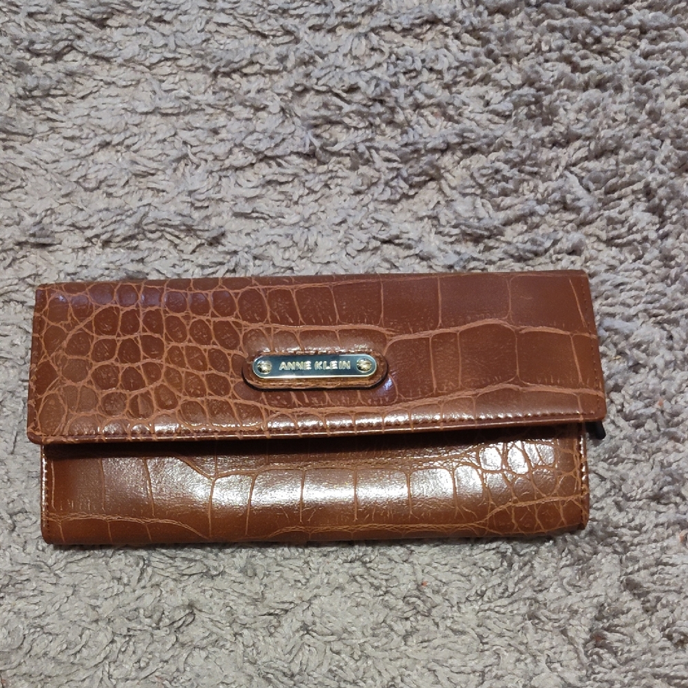 Anne Klein Tan Croc Embossed Wallet